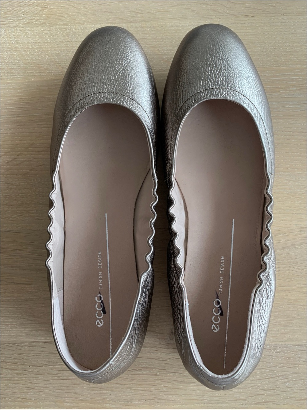 SIZE 10-10.5 ECCO INCISE ENCHANT BALLET BALLERINA FLAT GOLD WARM GREY